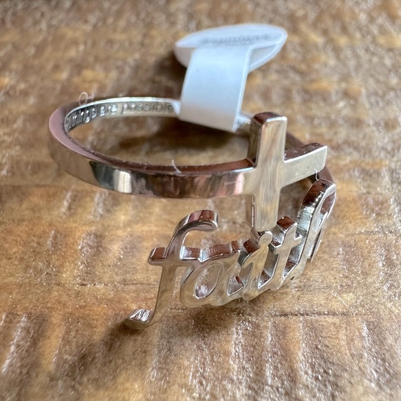 Faith Cross Bypass Ring W/ Scripture Matthew 19:26 Engraving Stainless Steel - Picture 8 of 8